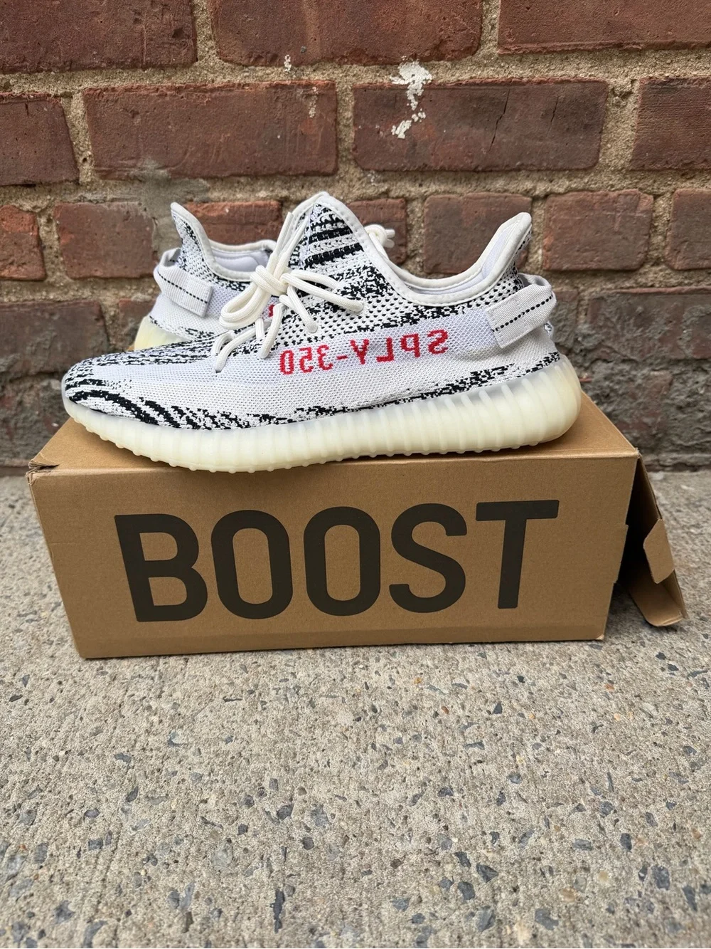 Yeezy boost 350 zebra new with tags